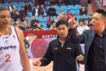 上海队记:教练球员争执很常见 现在出现问题也比季后赛出问题好