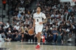 成熟！哈珀上半场7投4中&三分3中1 得到11分1板3助