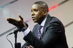 加福德:NBA终究是一门生意 对乌杰里上任后的运作不意外